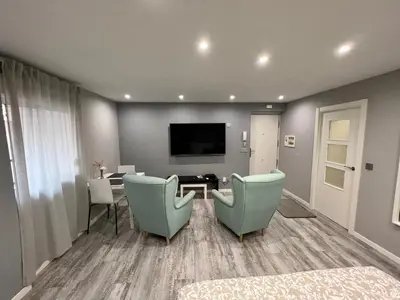 Una televisión o centro de entretenimiento en Apartamenticos Estudio Las Armas II