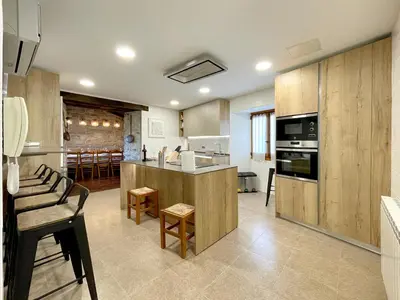 Una cocina o zona de cocina en CASA RURAL ERVITENA