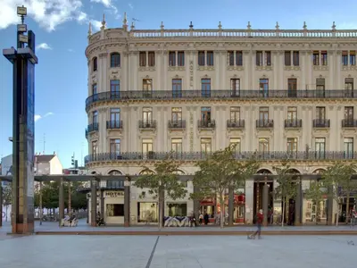 Edificio en el que se encuentra el hotel