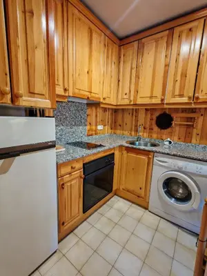 Una cocina o zona de cocina en Chimenea, cama grande y vistas- Escapada romántica perfecta - Falcó 16