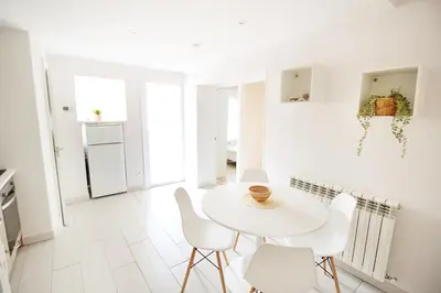 Una cocina o zona de cocina en Apartamento moderno al pie de los Pirineos