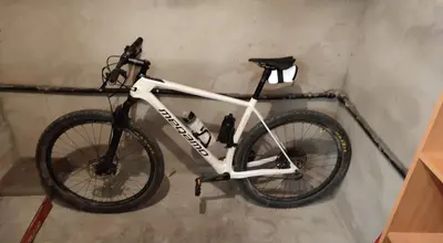 Montar en bicicleta en Allotjament Sanuy a Tremp o alrededores