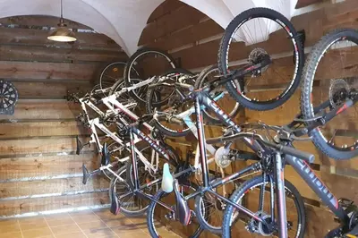 Montar en bicicleta en Cal Curpets - Bicicletas FREE o alrededores