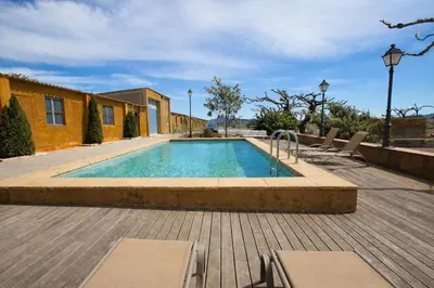 Piscina en o cerca de Catalunya Casas Your own private estate just 20km from Salou!