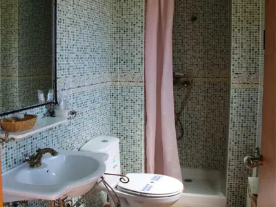 Un baño de HOSTAL LA SAVINA